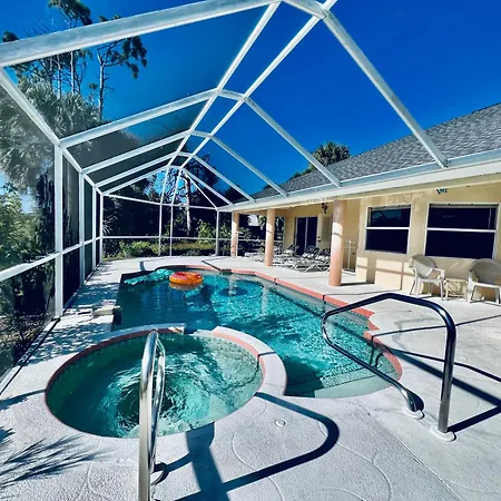Villa With Swimming Pool & Spa In Quiet Area